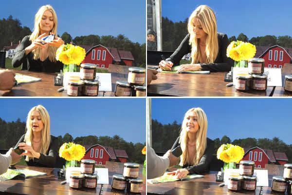 gigi-hadid-autograph.jpg